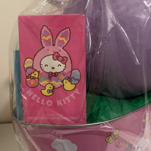 Hello Kitty Easter Basket Gift Set Brand New in Sealed package. - Picture 5 of 6
